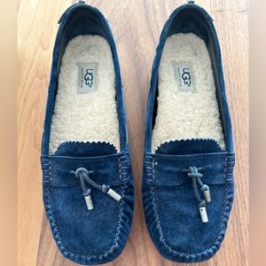 Genuine UGG Roni slippers/moccasins